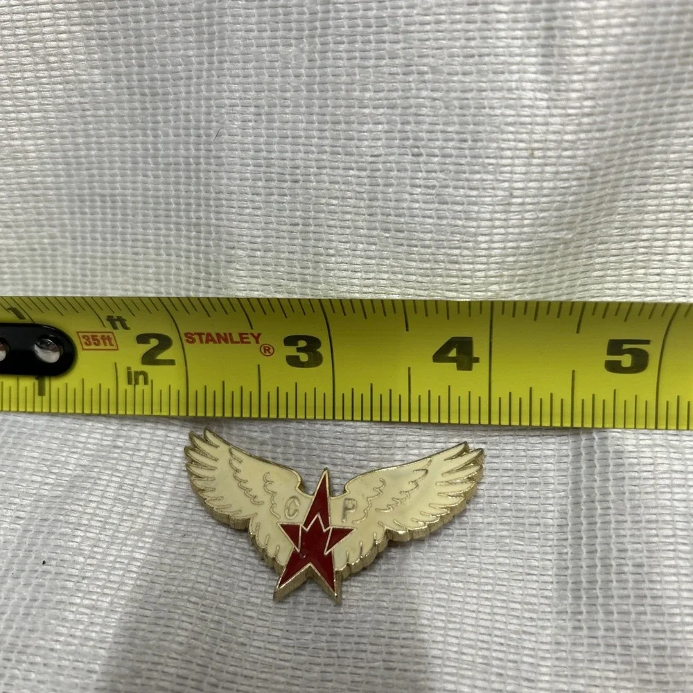 Vintage Red Star Wings Brooch Pin Gold Tone Sweetheart Symbol Jewelry